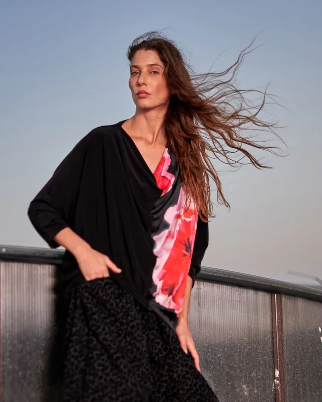 alembika-perle-draped-top-schwarz-pink image 1