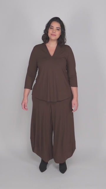 alembika-essential-v-neck-top-coffee image 6