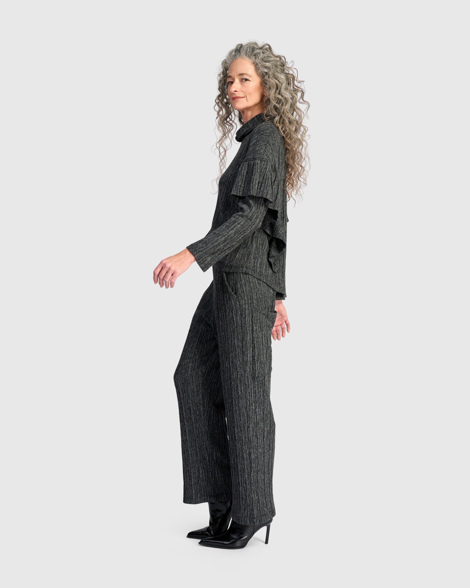 alembika-urban-heather-knit-straight-pants-graphite-strickhose image 6