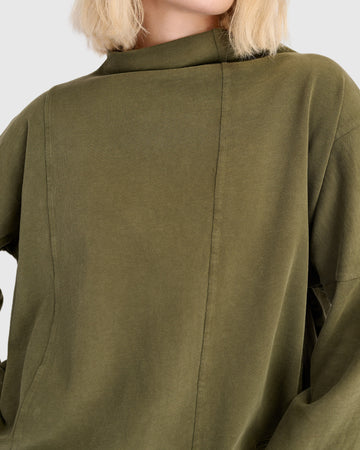 alembika-aura-pullover-olive image 3
