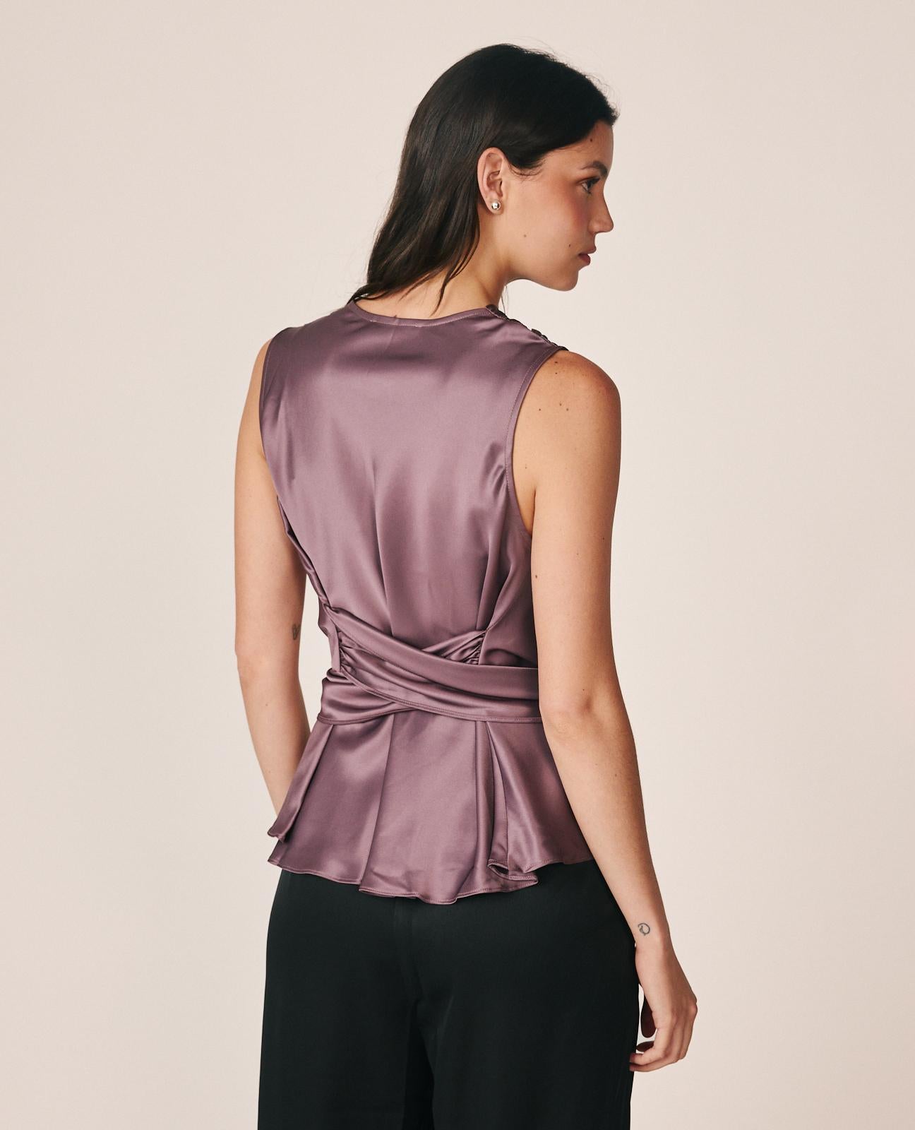 alma-en-pena-satin-bluse-mit-wasserfallausschnitt-lavendel-rmellos image 5