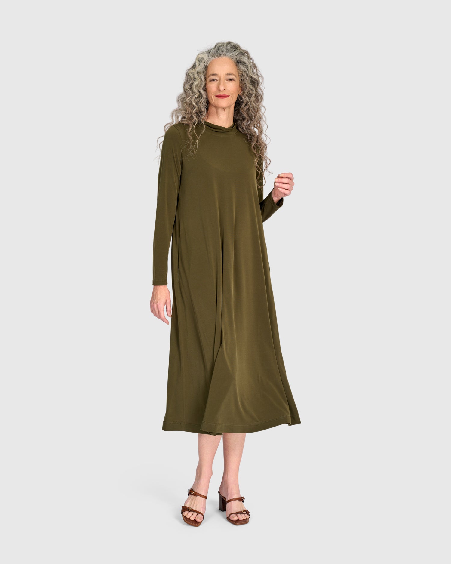 alembika-essential-slinky-a-linien-kleid-maxi-khaki image 7