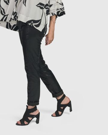 alembika-iconic-stretch-jeans-metallic-black image 6