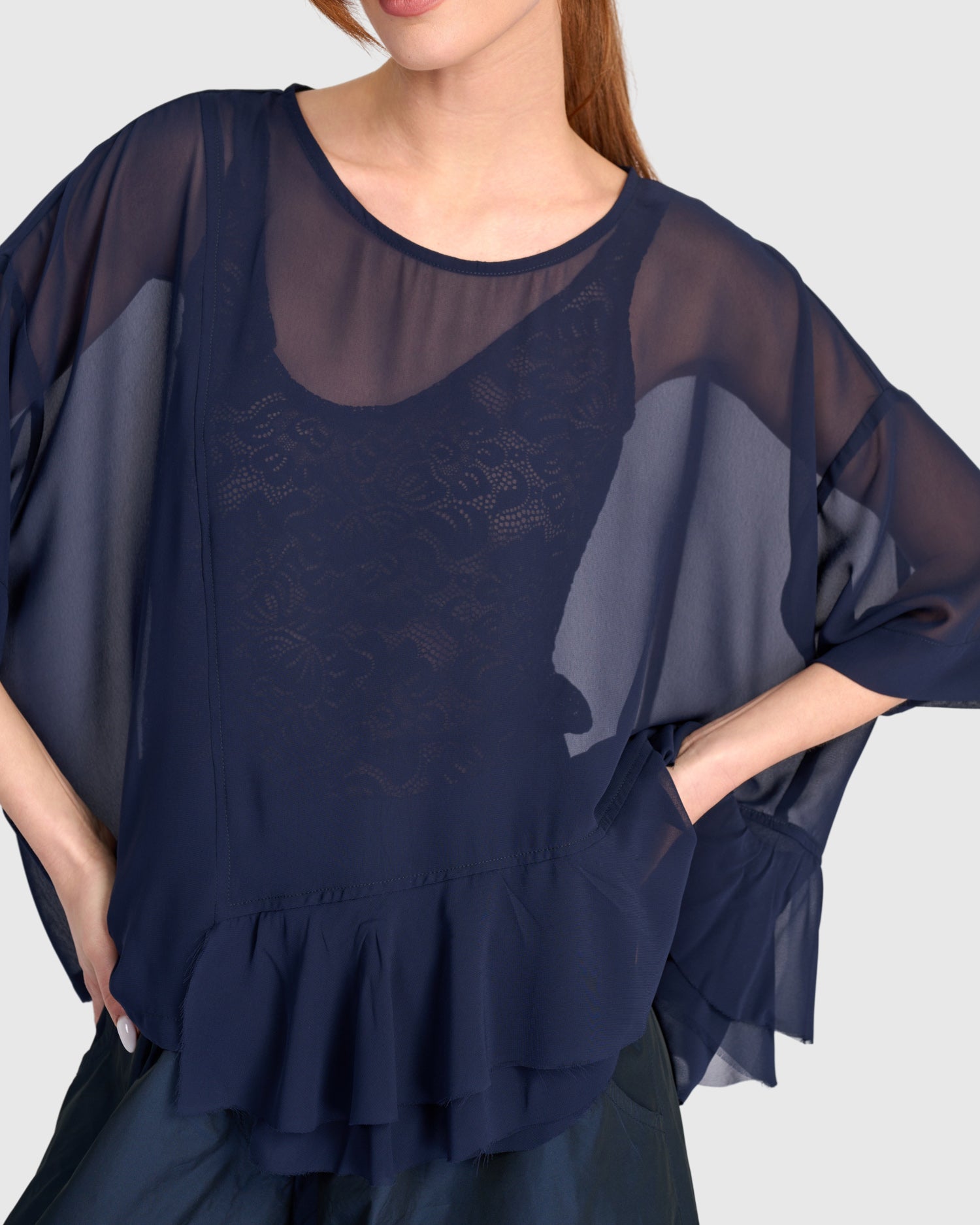 alembika-veiled-chiffon-top-ink-boxy-mit-slip image 2