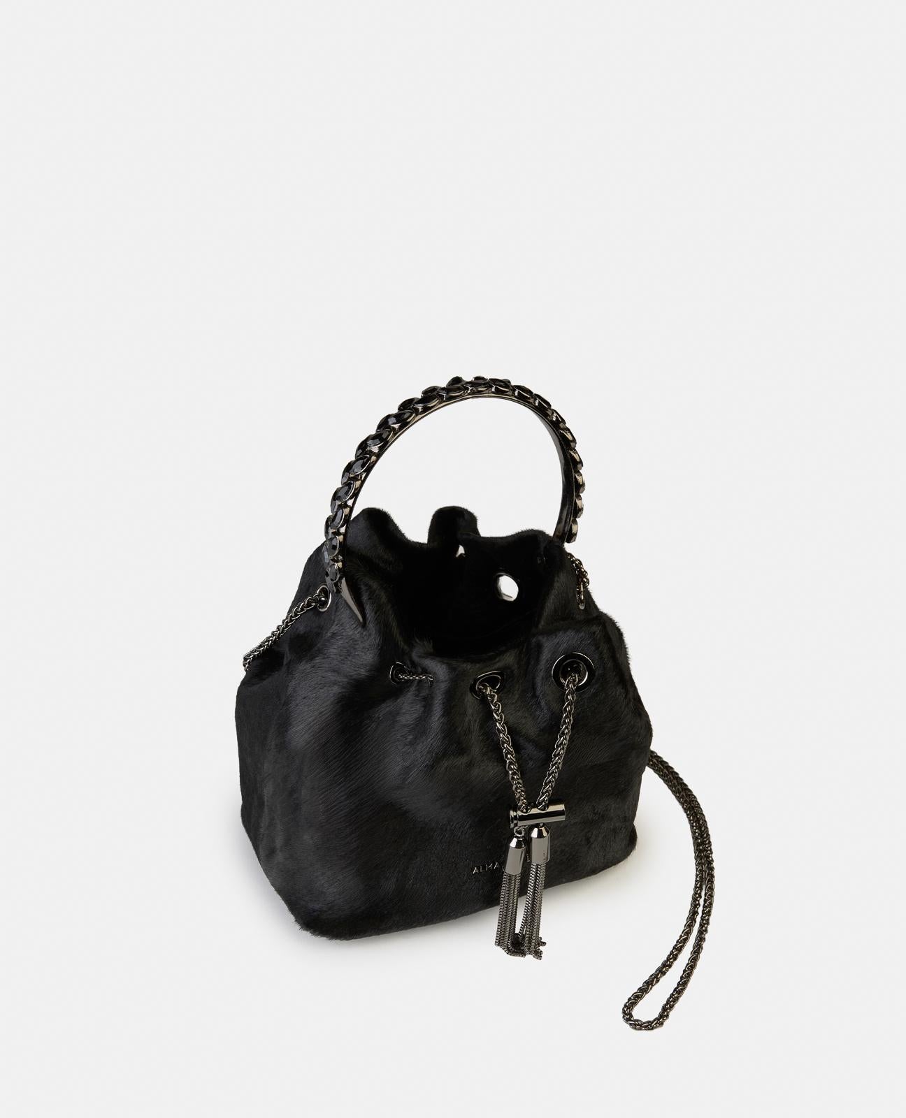 alma-en-pena-bowler-bag-damen-leder-handtasche-schwarz-mit-kette image 3