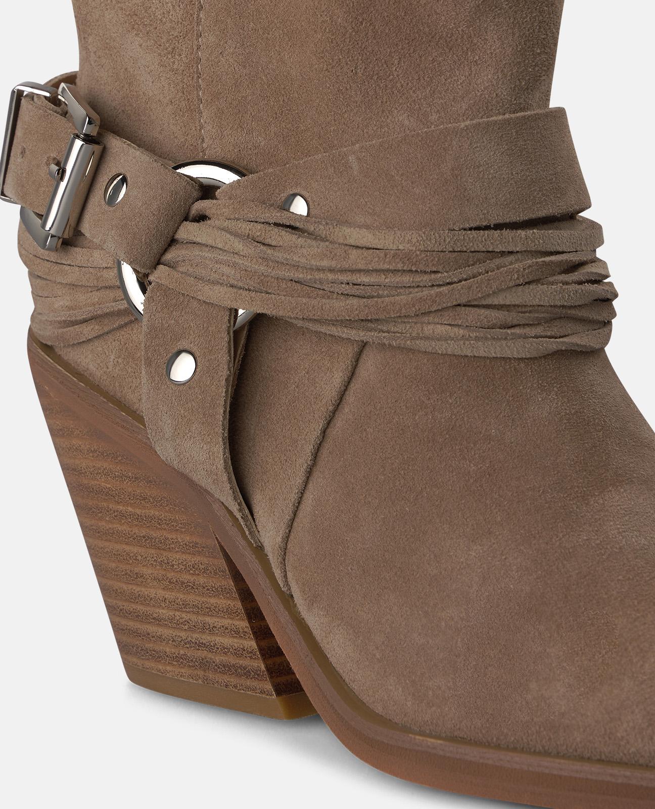 alma-en-pena-suede-ankle-boots-velours-stiefelette-cowboy-8-cm image 4