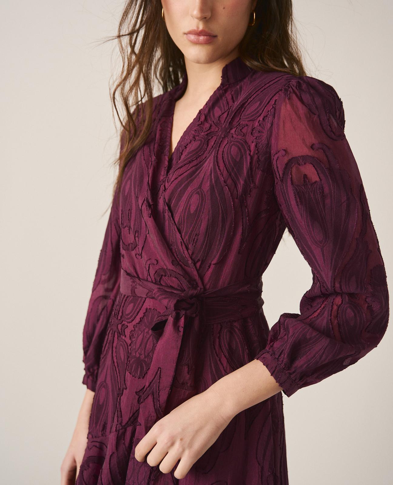 alma-en-pena-jacquard-dress-jacquard-kleid-midi-langarm-violett image 6