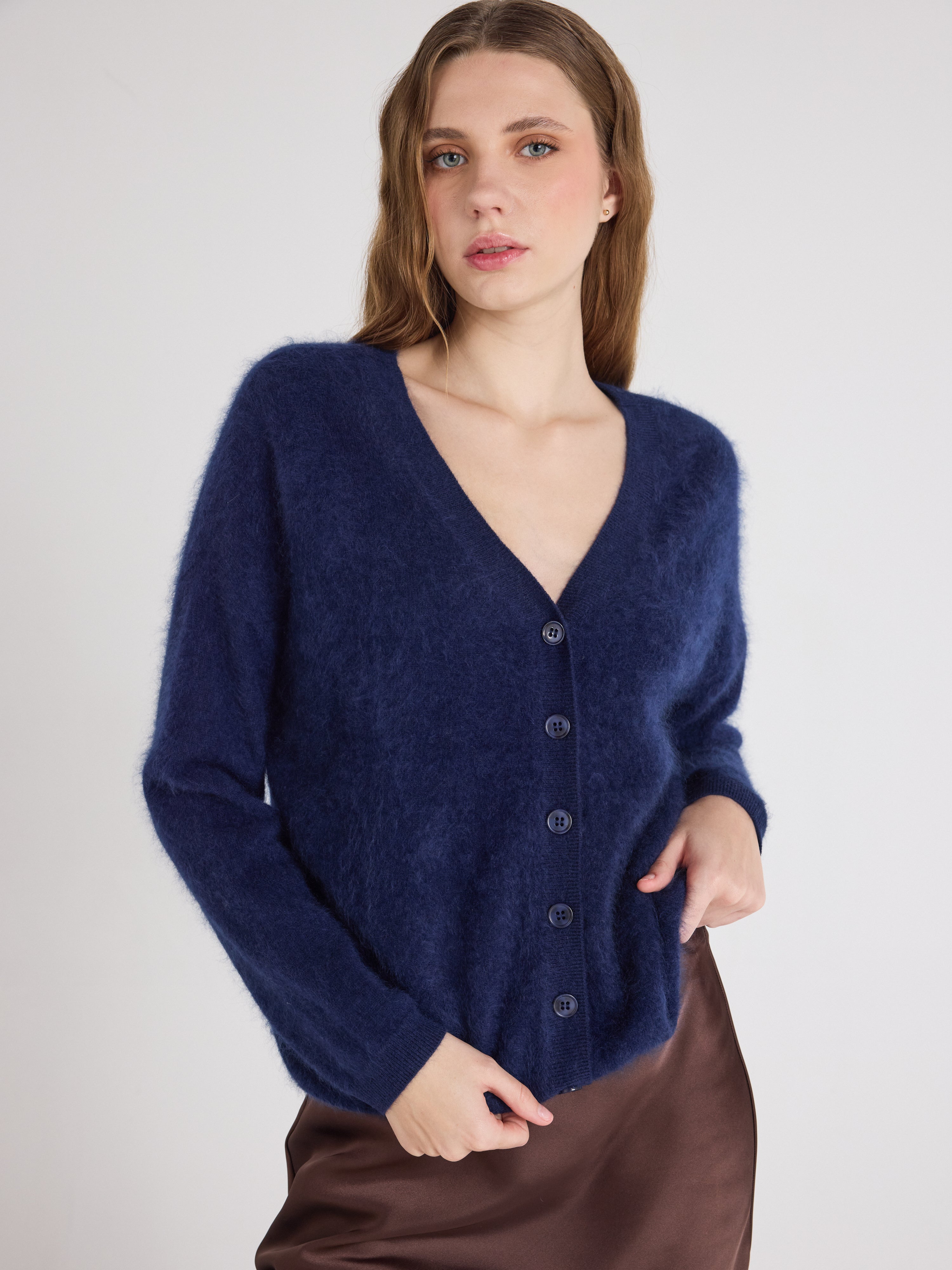 absolut-debora-oversize-cardigan-mit-kn-pfen-geb-rstetes-kaschmir-navy image 6