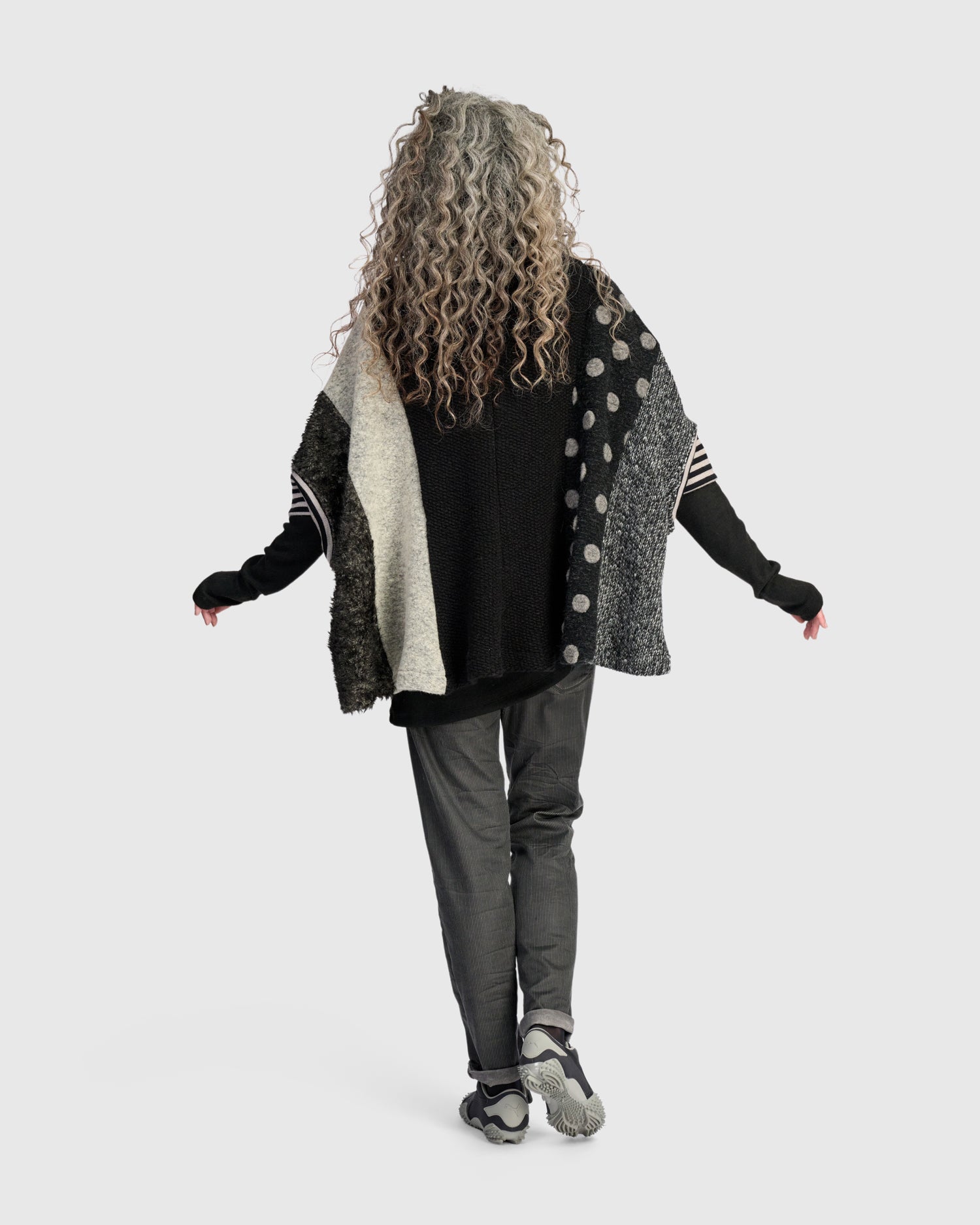 alembika-urban-winnie-top-storm-mix-poncho-top image 6
