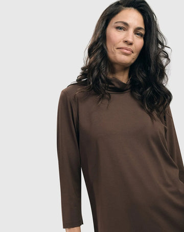 alembika-essential-mockneck-top-kaffee image 4