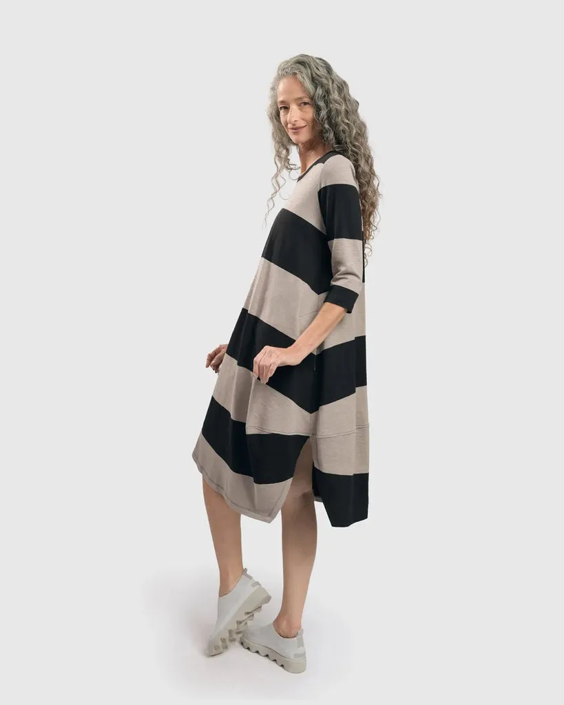 alembika-urban-ayla-stripe-cocoon-midikleid-ash-black image 1