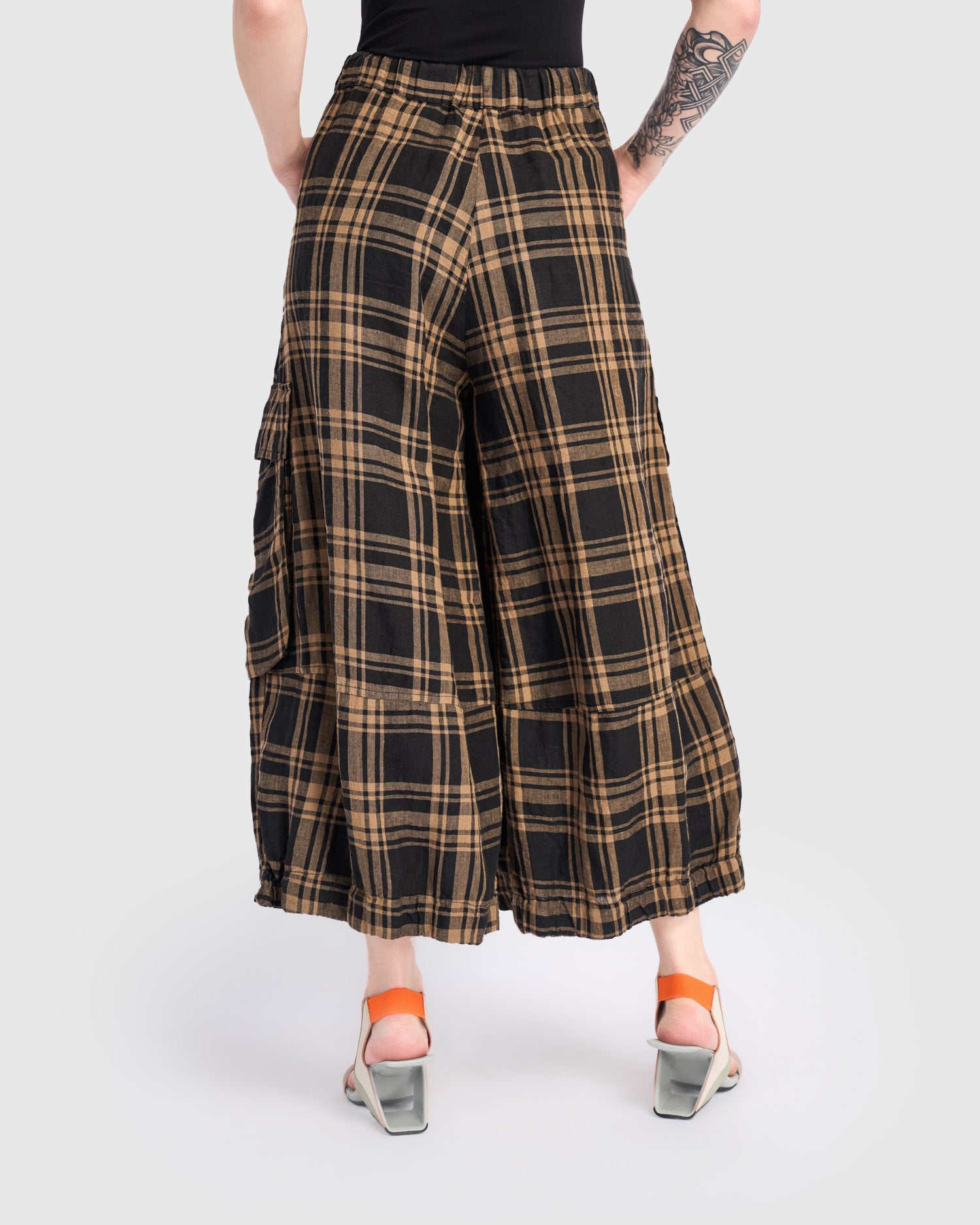 alembika-linen-wide-cargo-pants-sepia-plaid-leinen image 5
