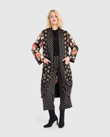 alembika-spritz-duster-black-bronze-dots-mantel image 7