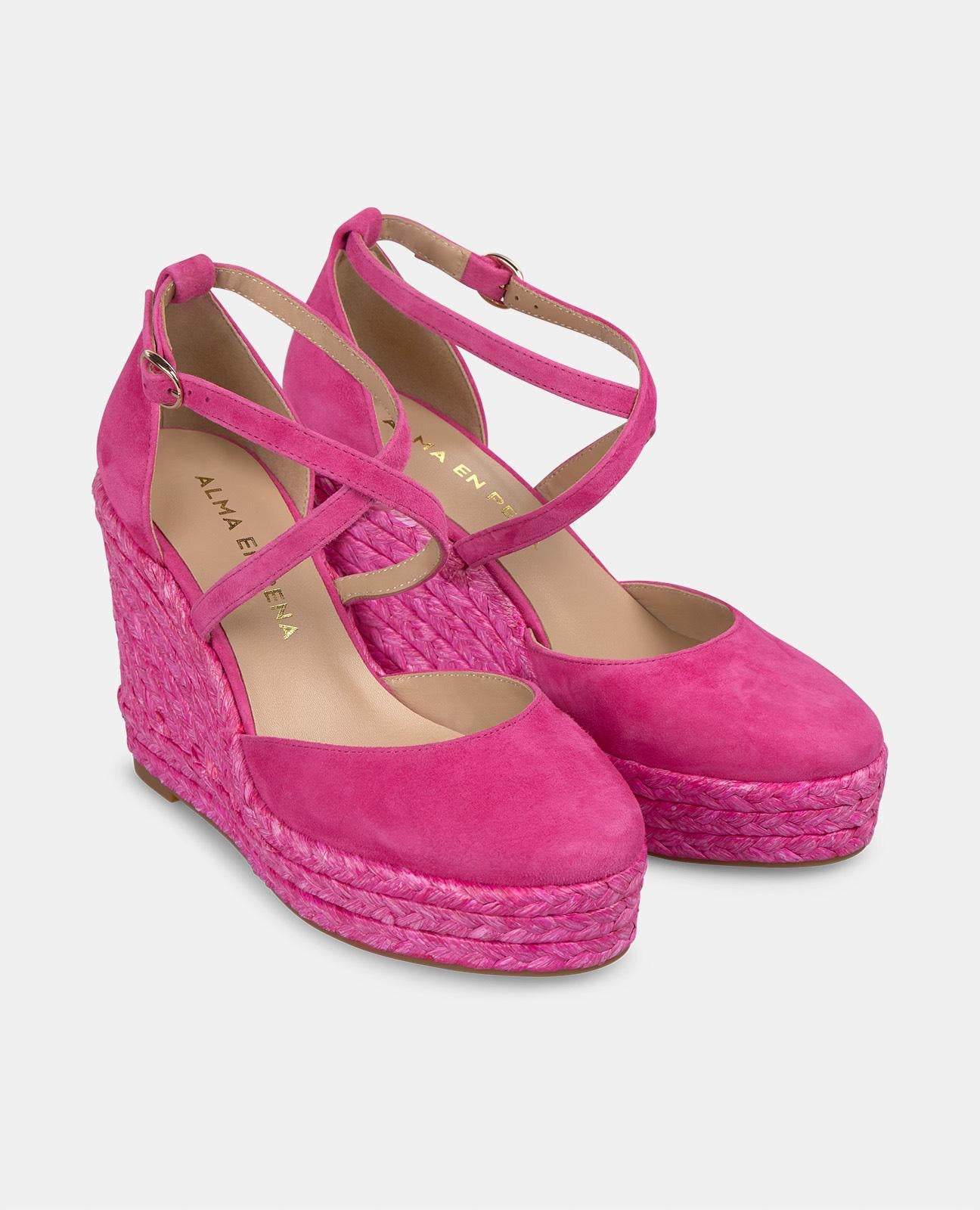 alma-en-pena-high-wedge-with-crossed-straps-keilsandale-fuchsia-8-cm image 2