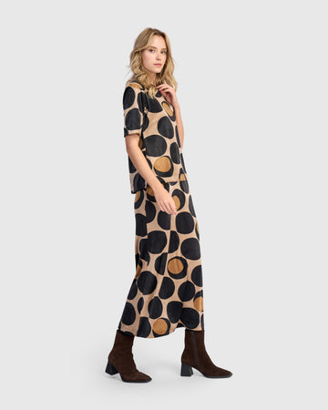 alembika-uma-velvet-mockneck-tee-eclipse image 5