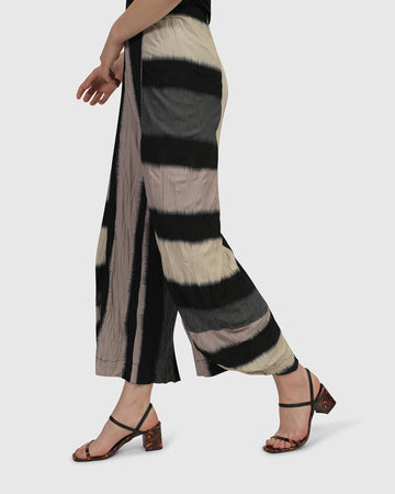 alembika-jess-crinkle-punto-hose-stripe image 6