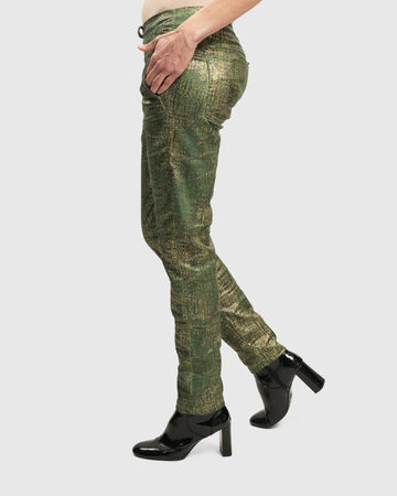 alembika-iconic-stretch-jeans-desires-green-hose image 3