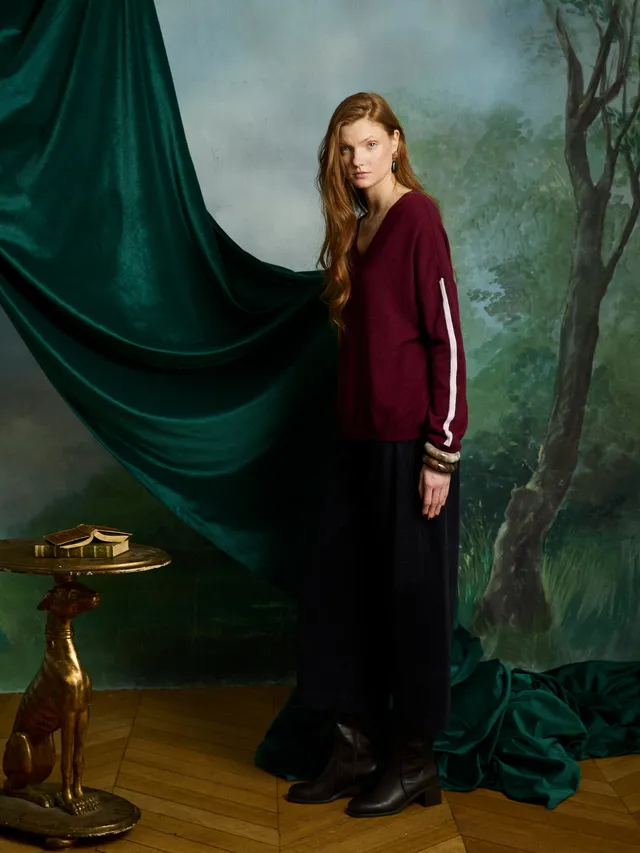 absolut-alexia-kaschmirpullover-mit-v-ausschnitt-oversize-bordeaux-braun image 1