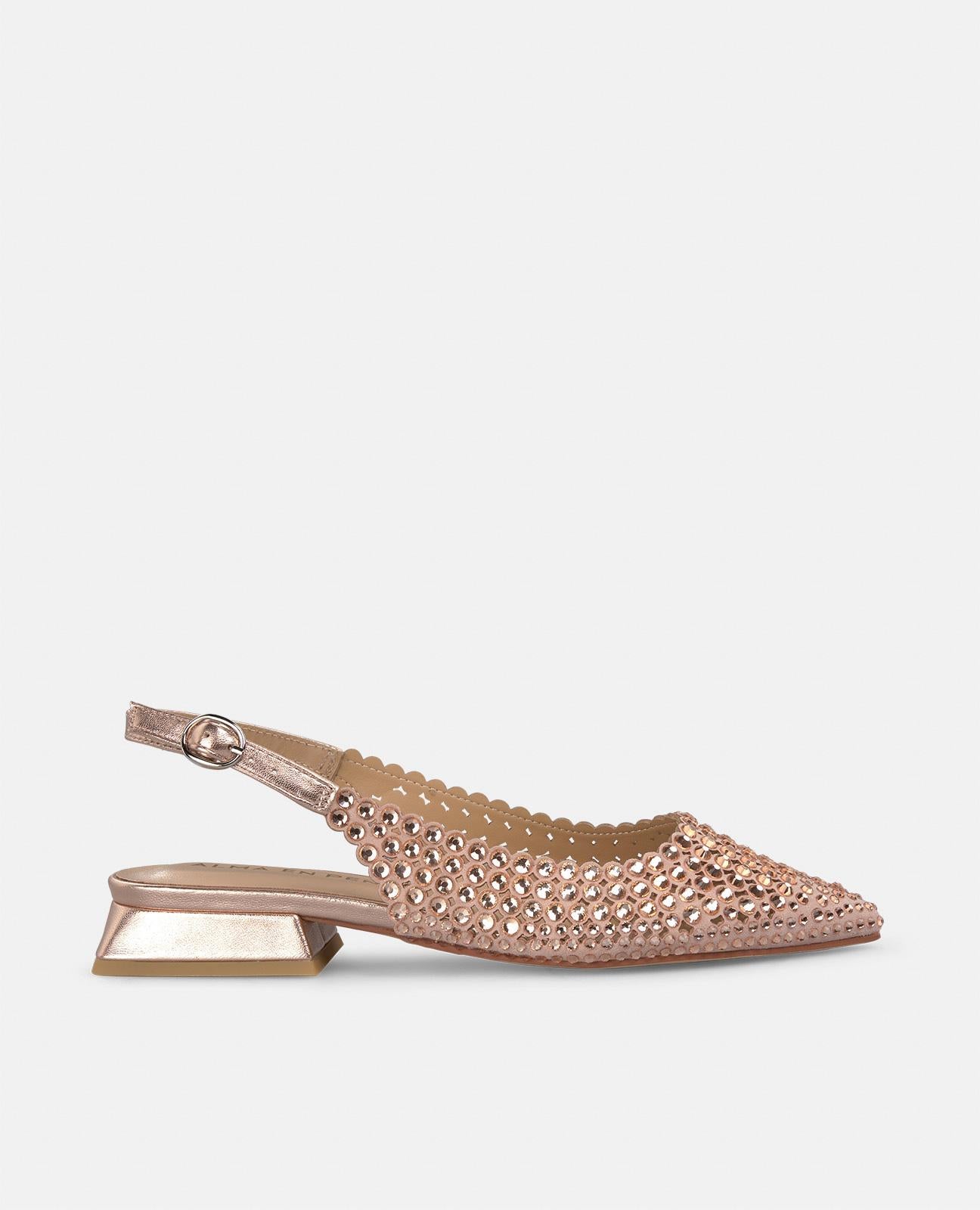 alma-en-pena-spitzer-flacher-schuh-rosa-mit-strass-und-schnalle image 2