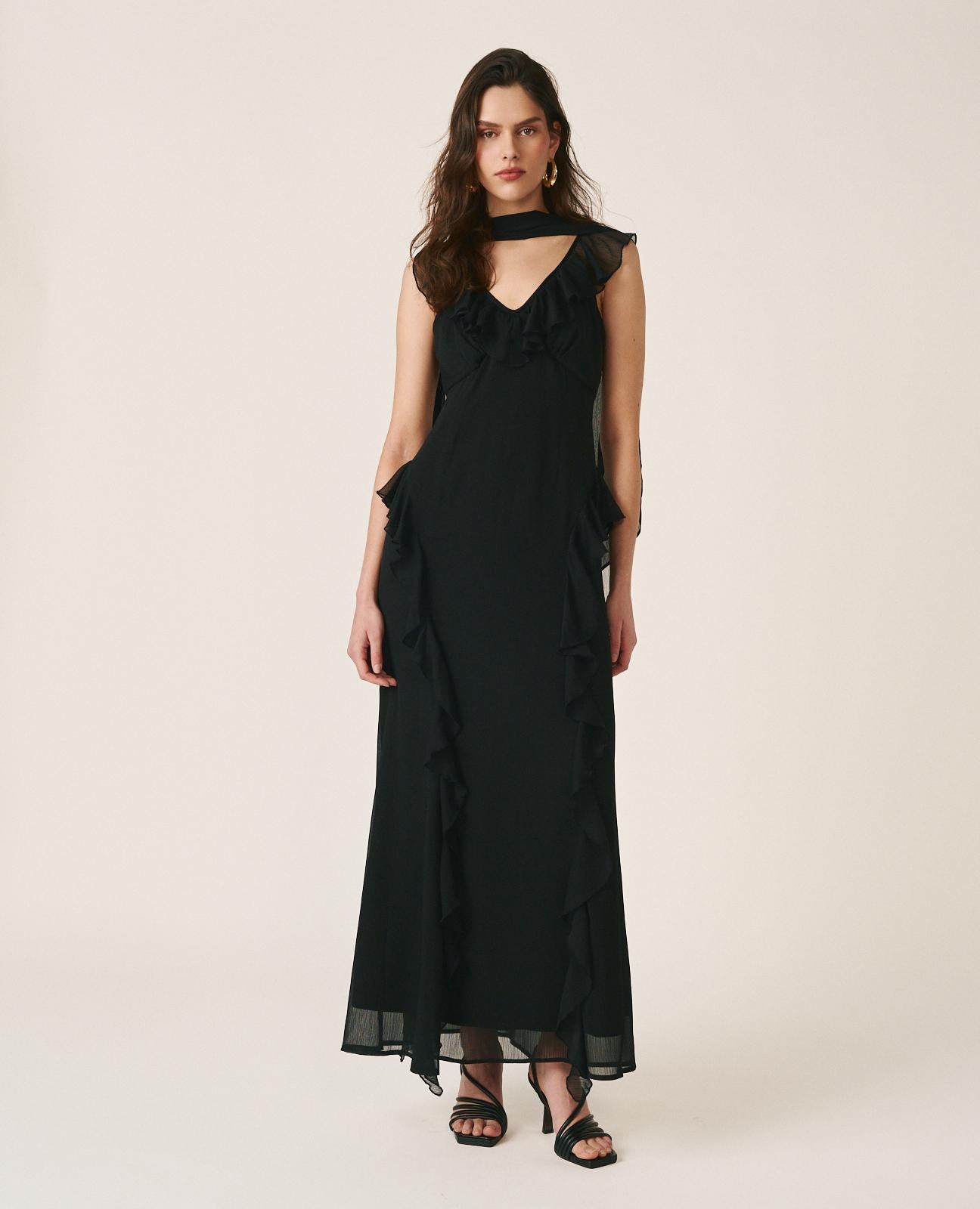 alma-en-pena-maxikleid-mit-r-schen-schwarz-inkl-tuch image 1