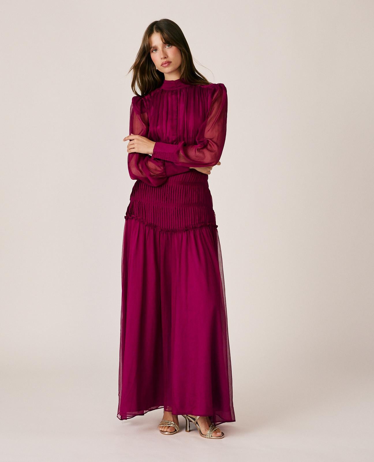 alma-en-pena-long-pleated-chiffon-dress-langes-kleid-rot-mit-plissee image 1