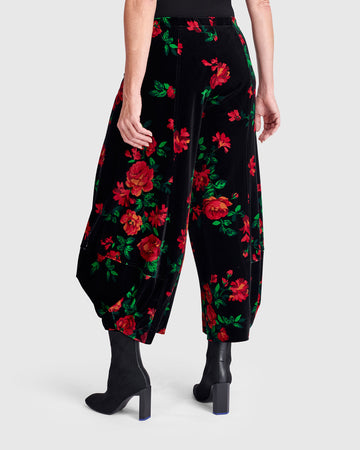alembika-chie-velvet-punto-pants-roses-samt-hose-laterne image 4