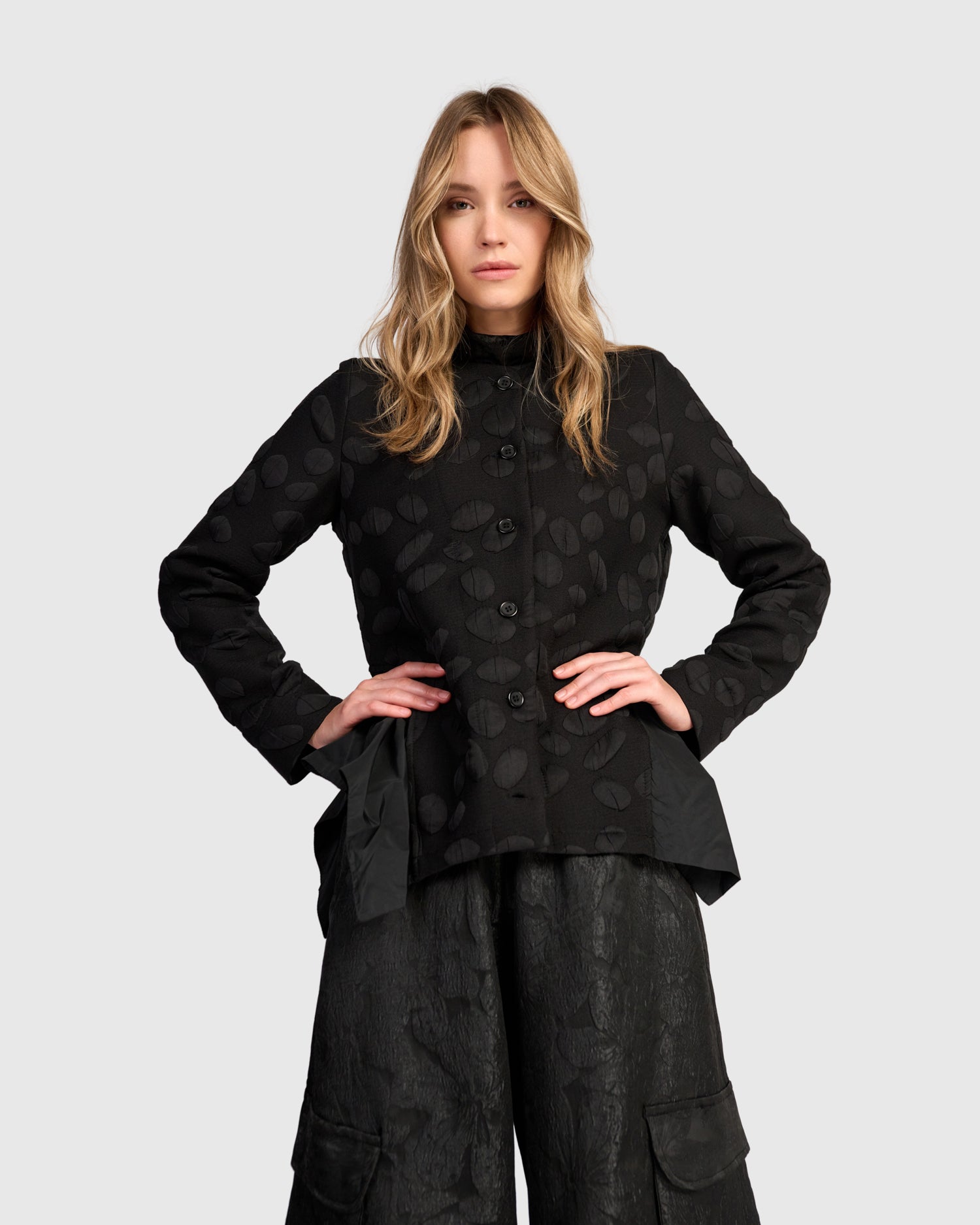 alembika-valmont-peplum-jacke-aj729c-black-spots image 1