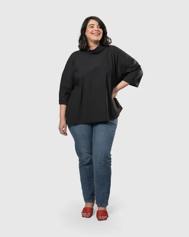 alembika-urban-boxy-button-back-top-black-top image 1