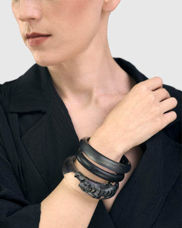 alembika-tiger-inlay-armreif-silber-handbemachter-bangle image 4