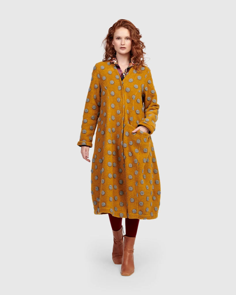alembika-lioness-cocoon-mantel-flecks image 1