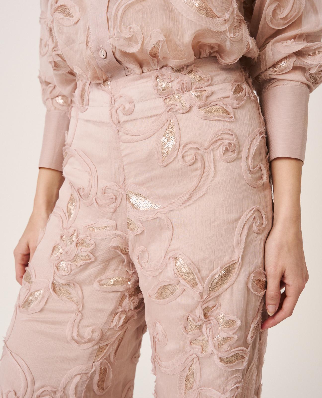 alma-en-pena-hose-floral-rosa-kn-chellang image 4