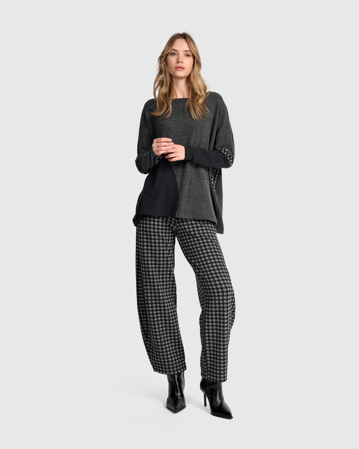 alembika-command-slim-barrel-pant-graphite-check-stretchhose image 8