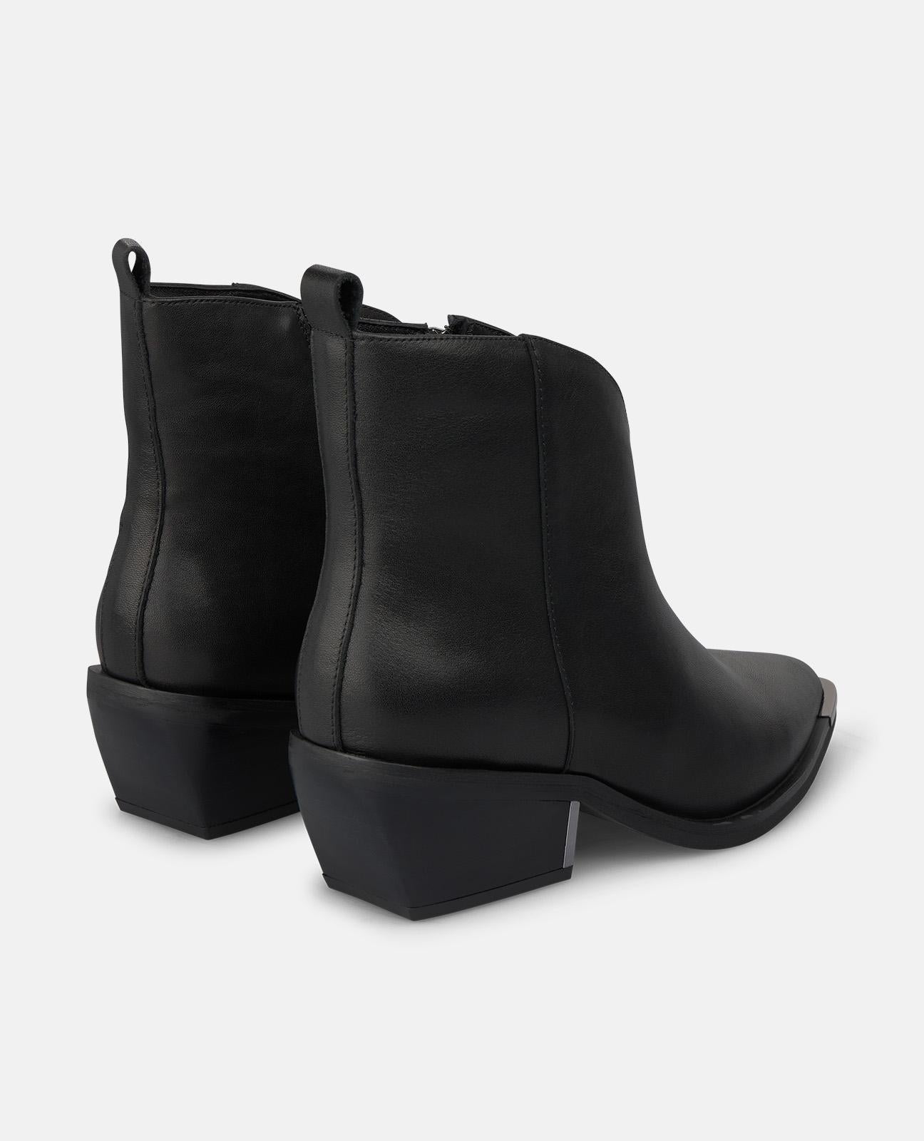 alma-en-pena-stiefelette-aus-nappaleder-spitz-rei-verschluss-5-cm-blockabsatz-sc image 3