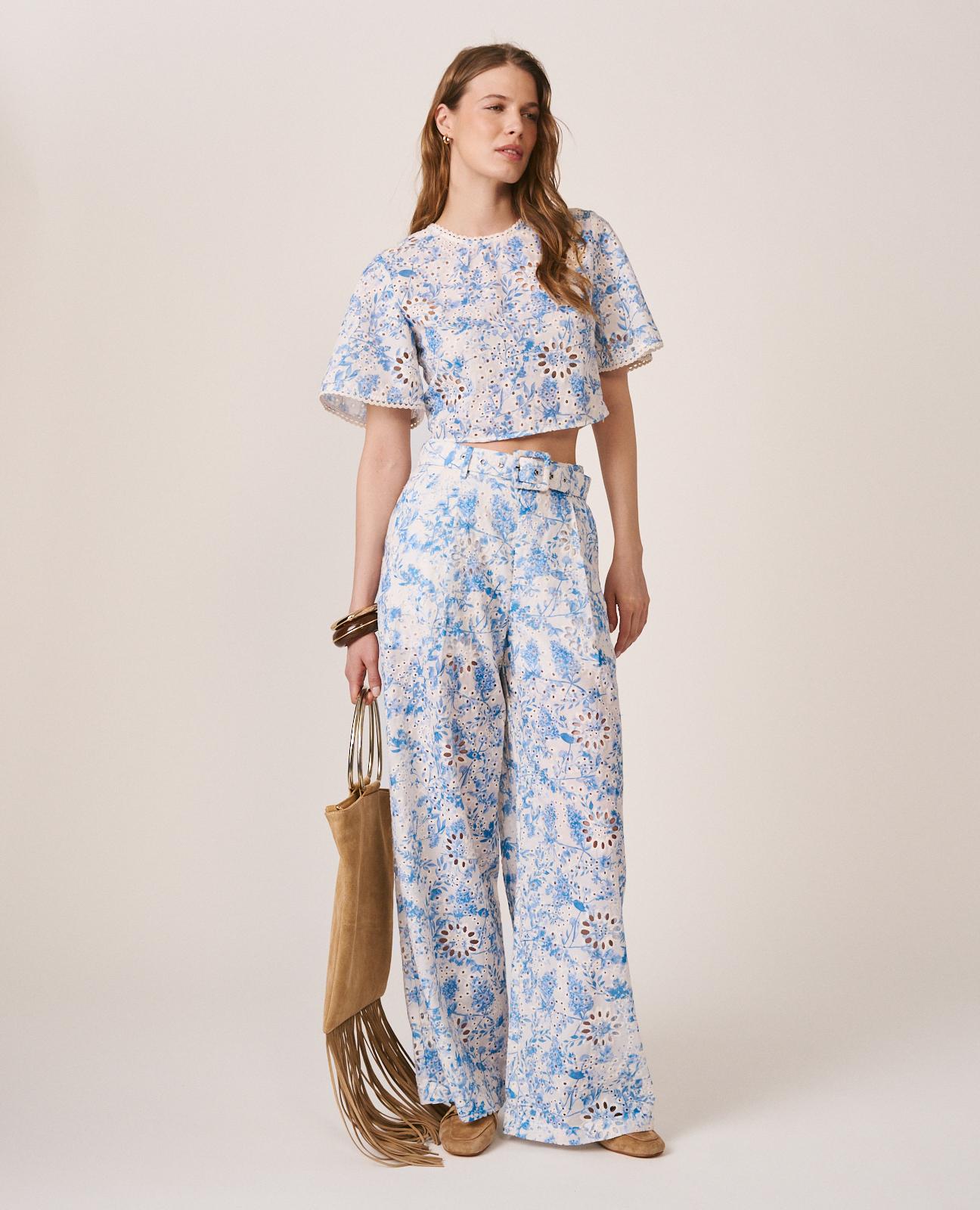 alma-en-pena-wide-leg-hose-plissee-blumen-blau image 3