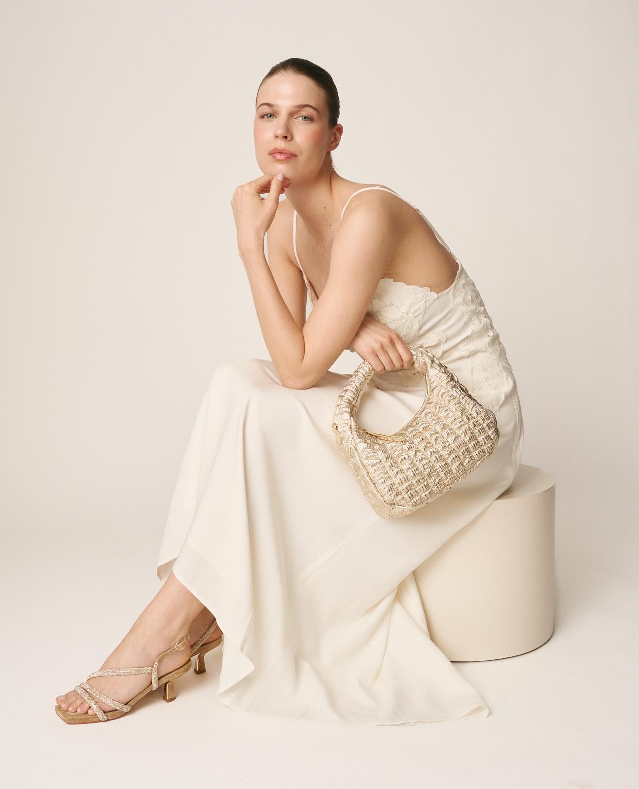 alma-en-pena-embossed-bag-leder-umh-ngetasche-gold image 5