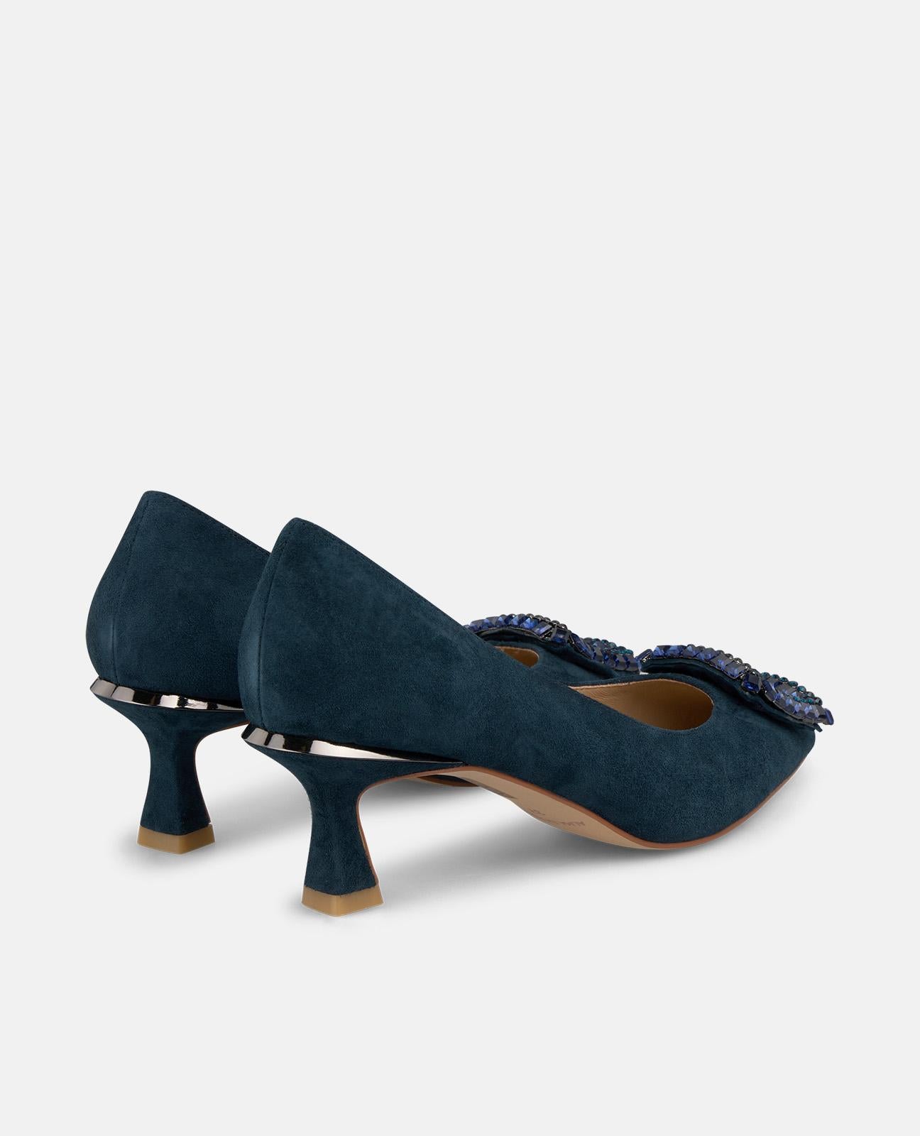 alma-en-pena-pumps-marineblau-spitzer-low-schuh-6-cm-mit-strass-brosche image 3