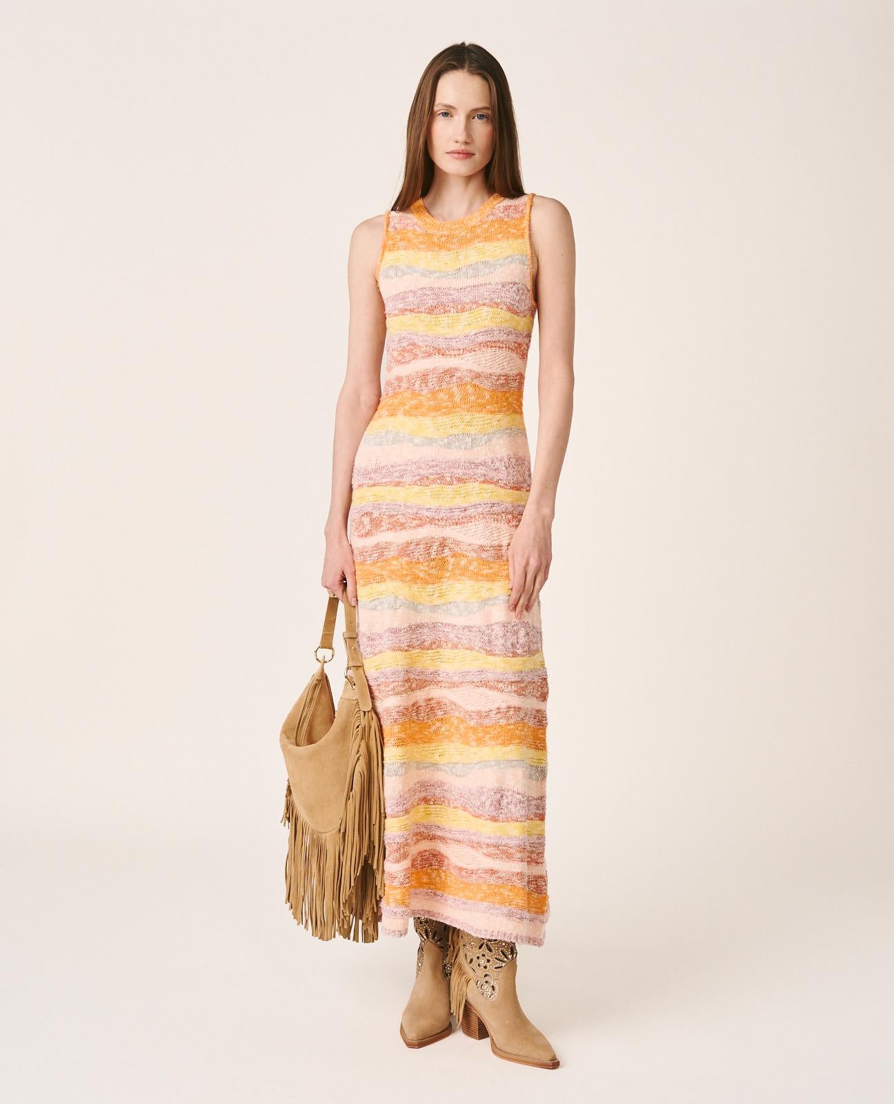 alma-en-pena-midi-knit-dress-strickkleid-orange-geometrie-rmellos image 2