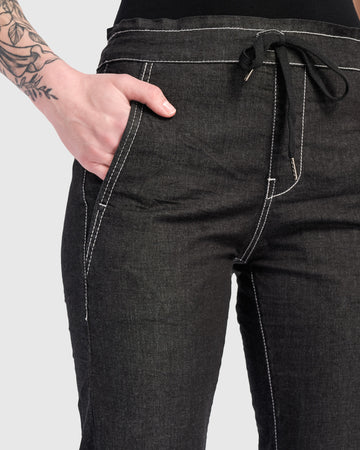 alembika-urban-washed-iconic-stretch-jeans-jet image 3