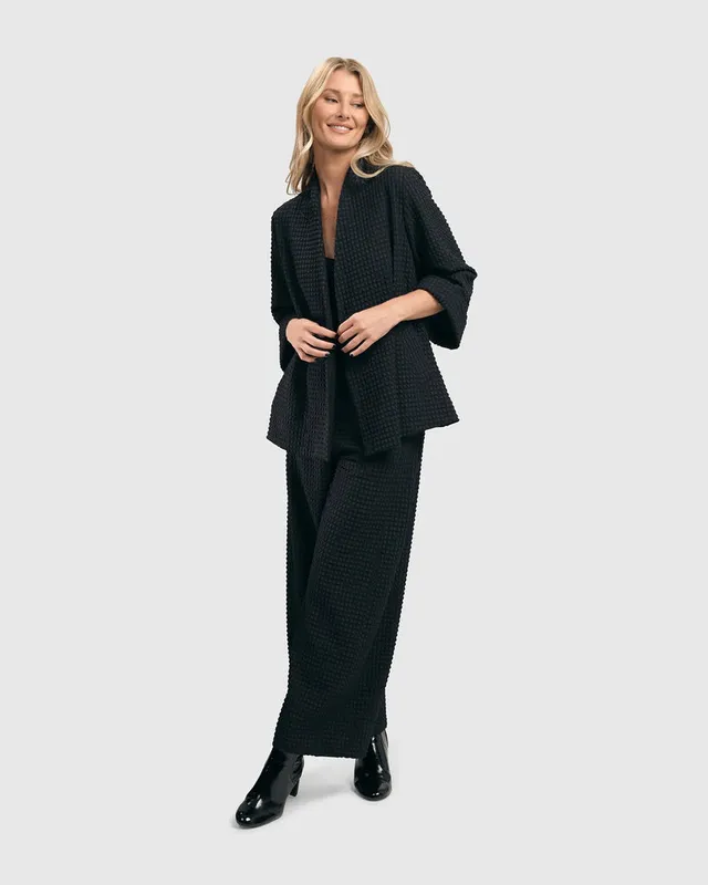 alembika-waffle-open-swing-jacke-schwarz image 1