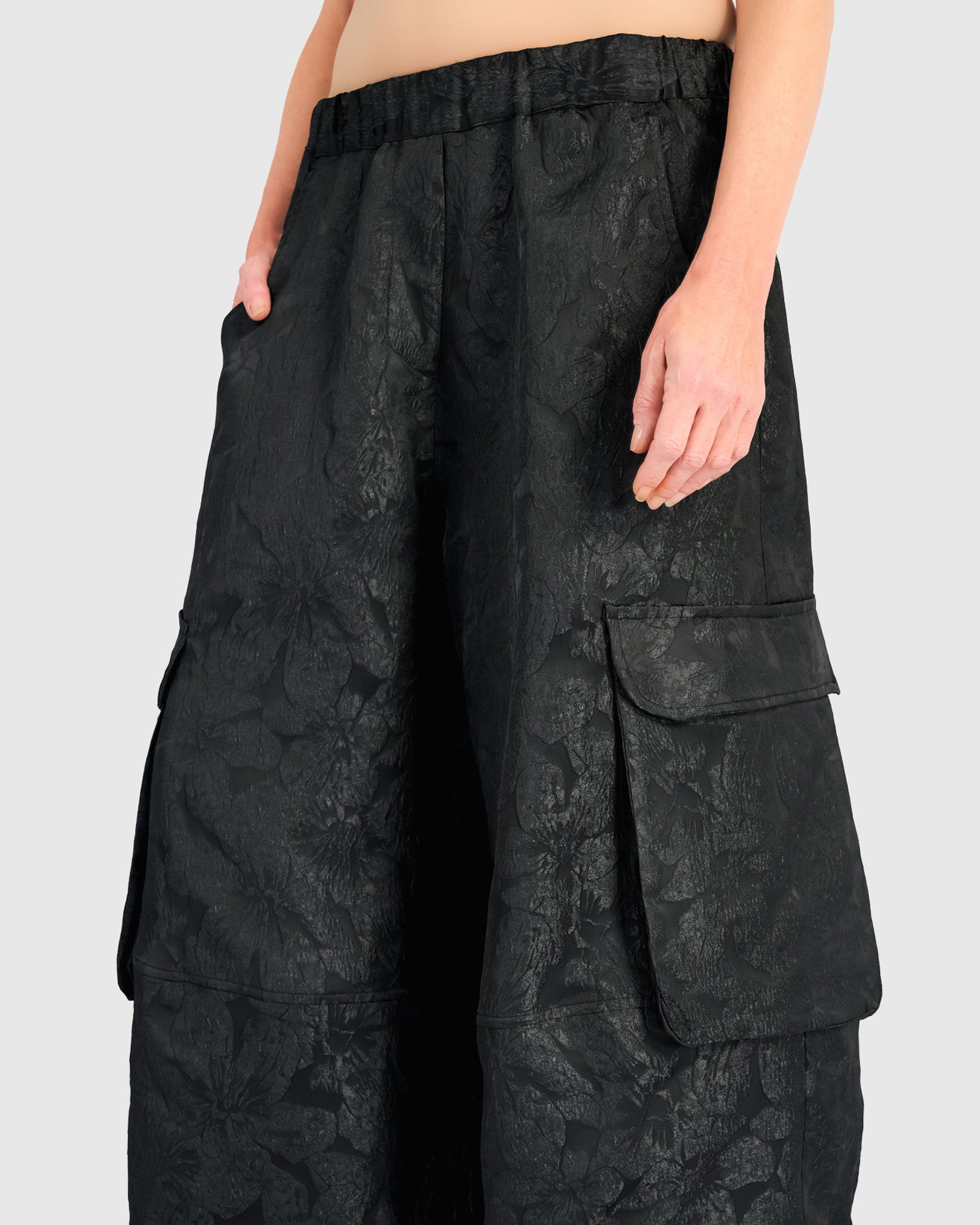 alembika-damask-wide-cargo-pants-onyx-cargohose image 2