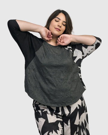 alembika-algorithm-relaxed-tee-mono image 3