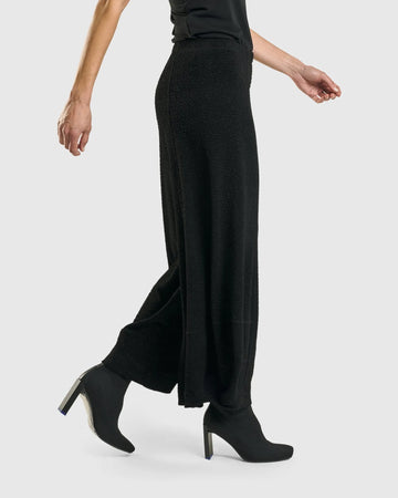 alembika-jacquard-punto-hose-black-drapierte-puff-hose image 5