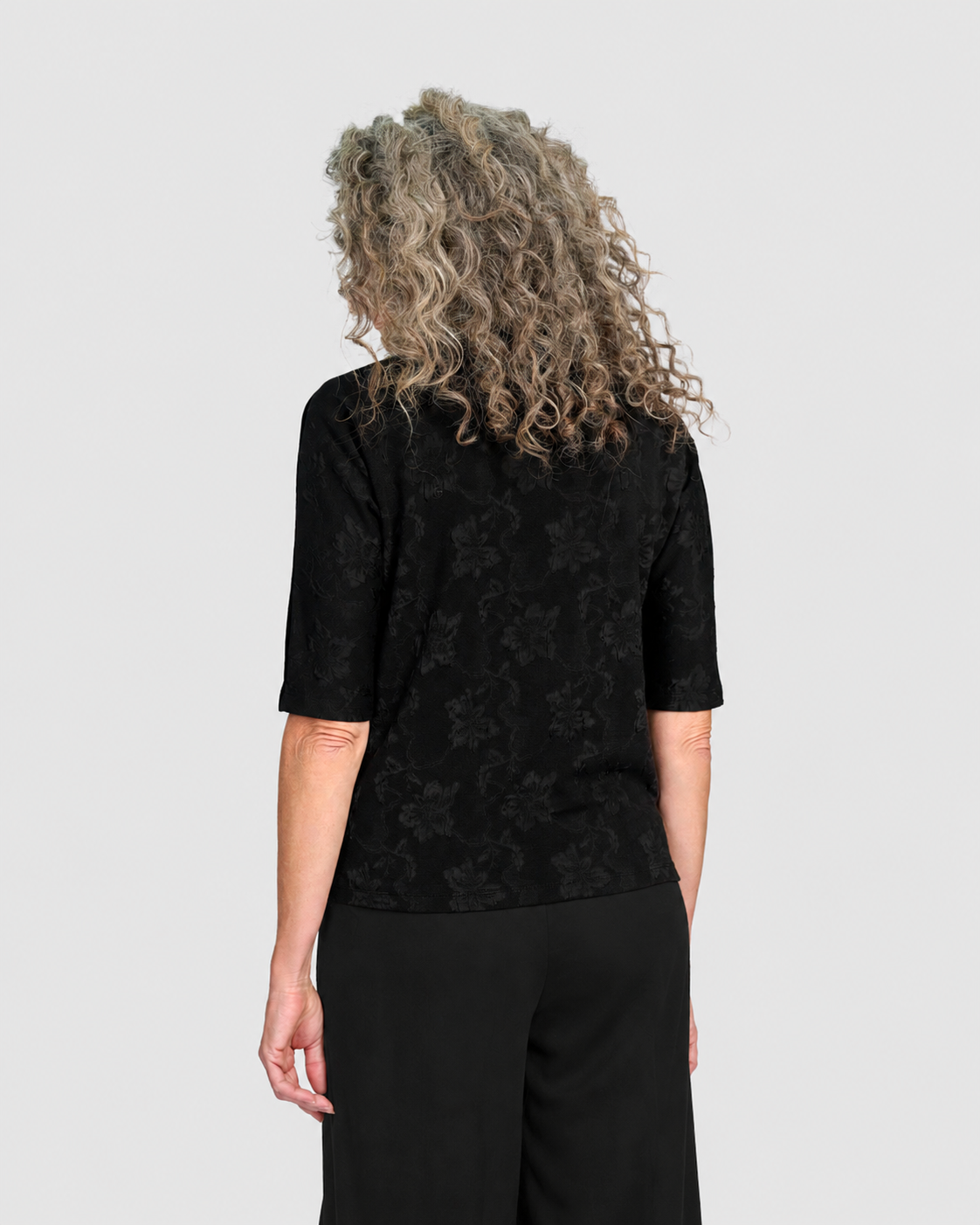 alembika-adagio-mockneck-top-schwarz-flora-samt image 4