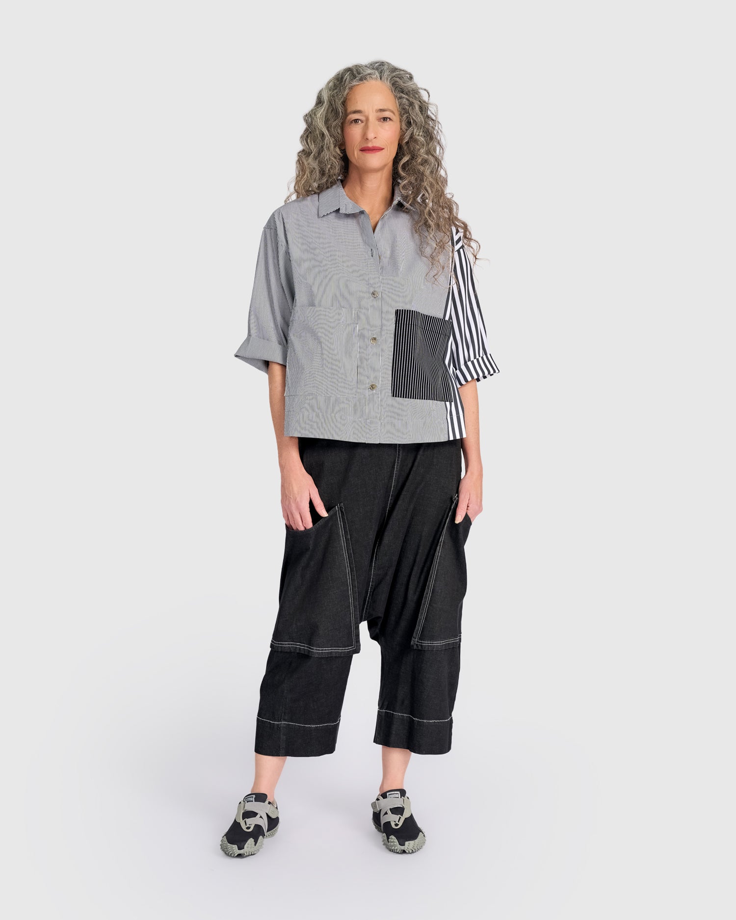 alembika-layla-box-shirt-black-white-stripe-bluse image 5