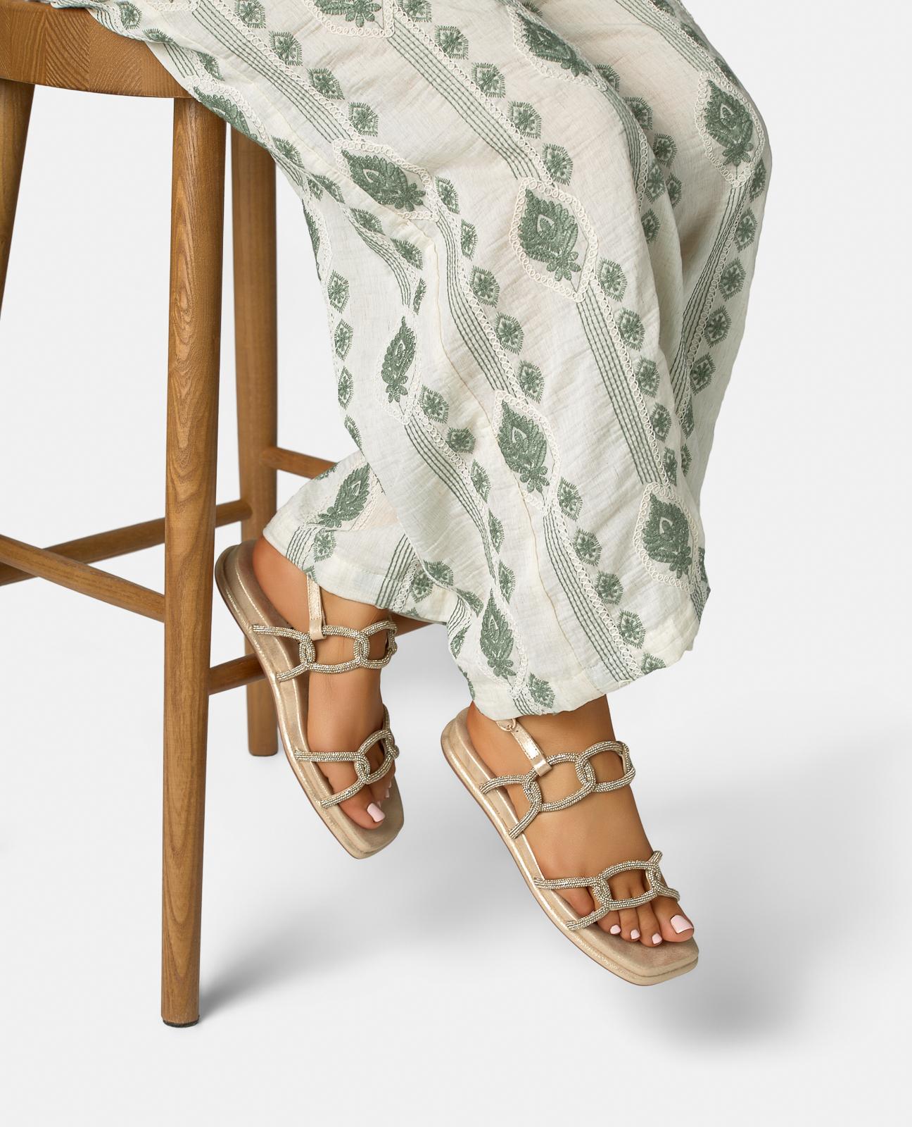 alma-en-pena-flat-interlaced-sandal-riemchensandale-gold-2-cm image 5