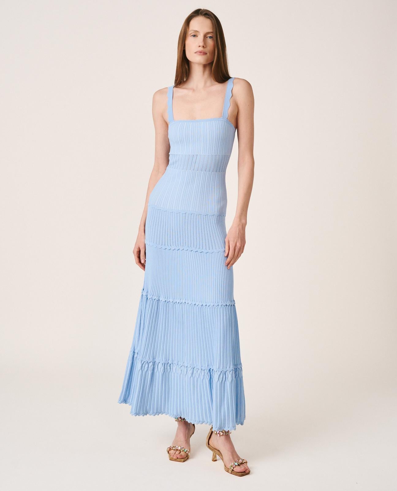 alma-en-pena-fitted-midi-strickkleid-mit-tr-gern image 3
