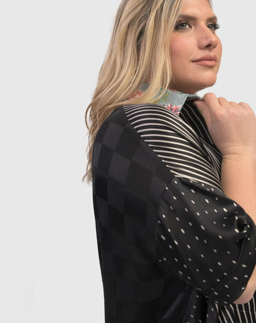 alembika-luxe-satin-trapeze-shirt-mix-satin-bluse image 4