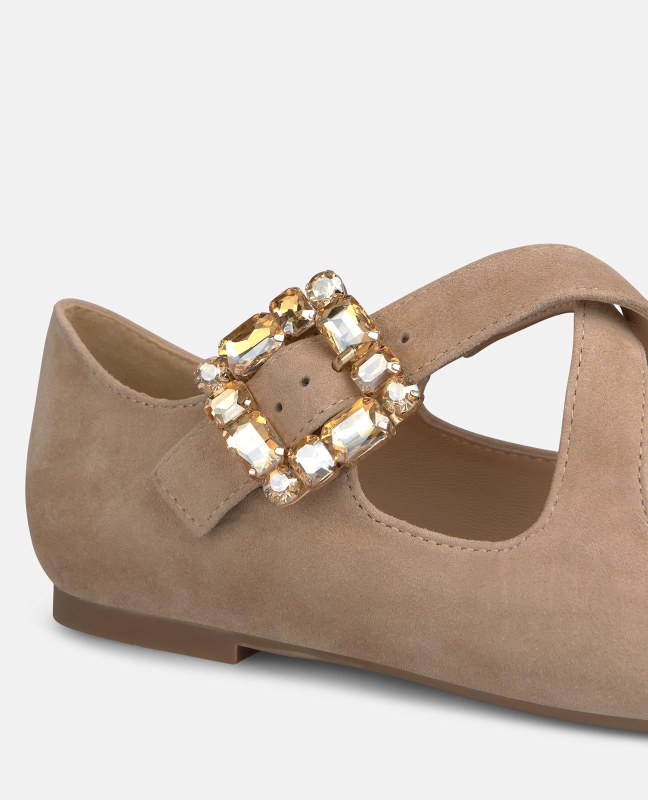 alma-en-pena-ballerina-wildleder-ballerina-arena-mit-schnalle-und-schmuck image 4
