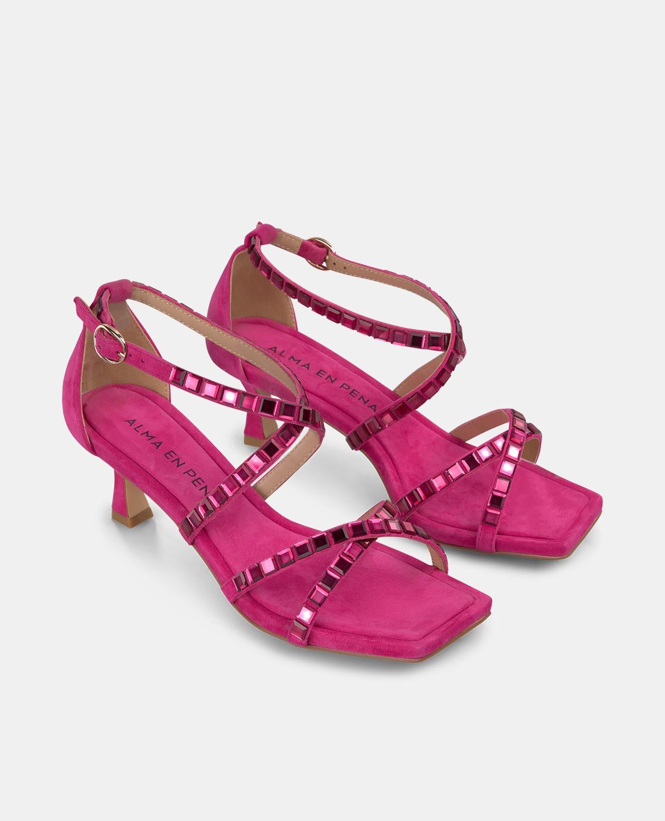 alma-en-pena-sandal-with-jewel-straps-riemchensandale-fucsia image 2