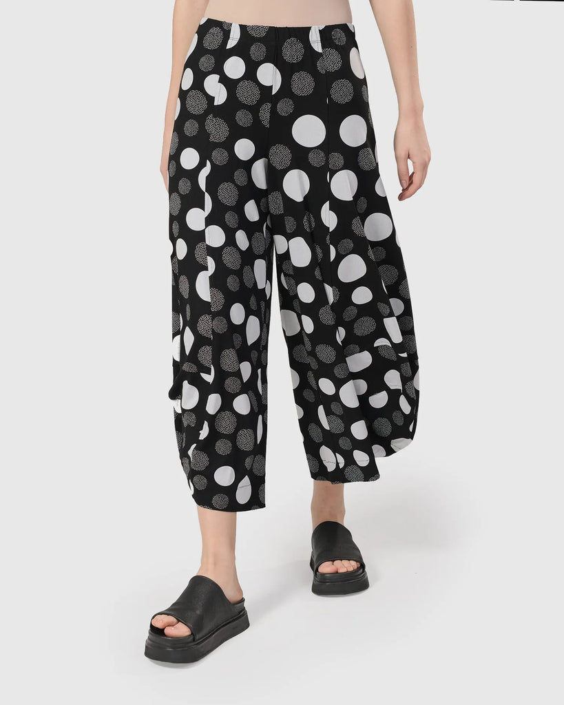 alembika-galaxy-punto-pants-circles-relaxed-strickhose image 1